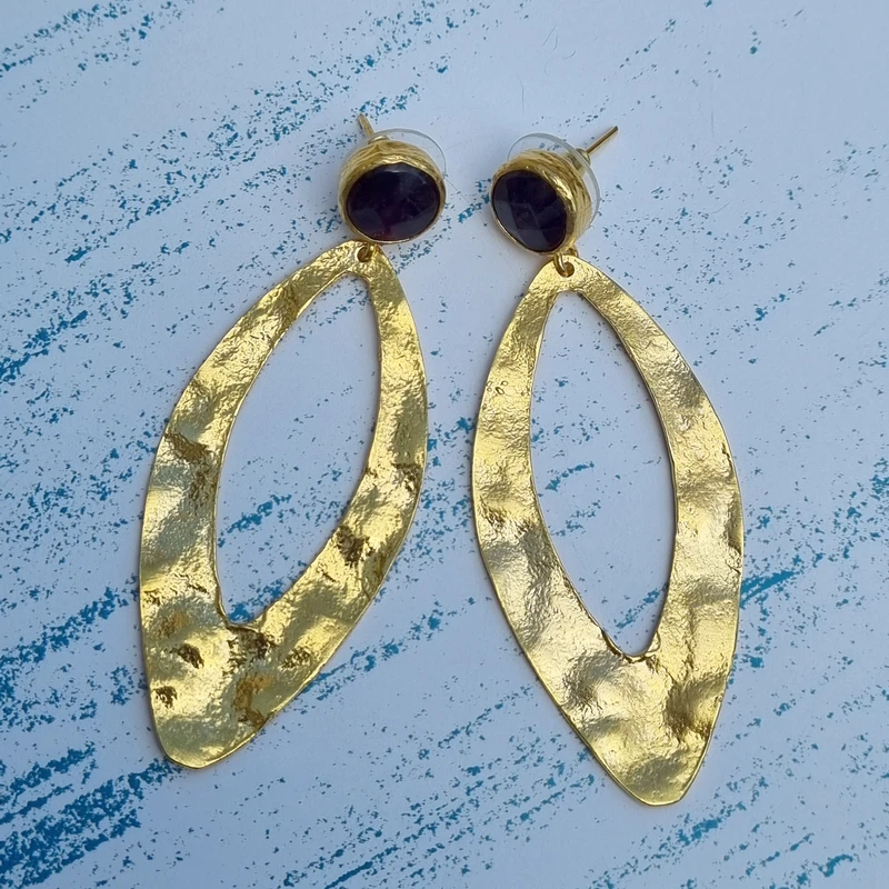 Onyx Hammered Dangle Earring